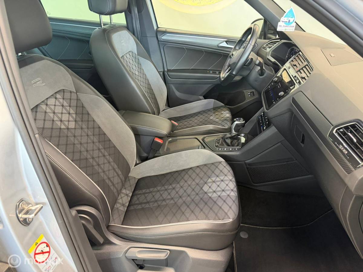 Volkswagen Tiguan Volkswagen Tiguan 1.4 TSI eHybrid R-Line Panorama/Keyless/Blindspot