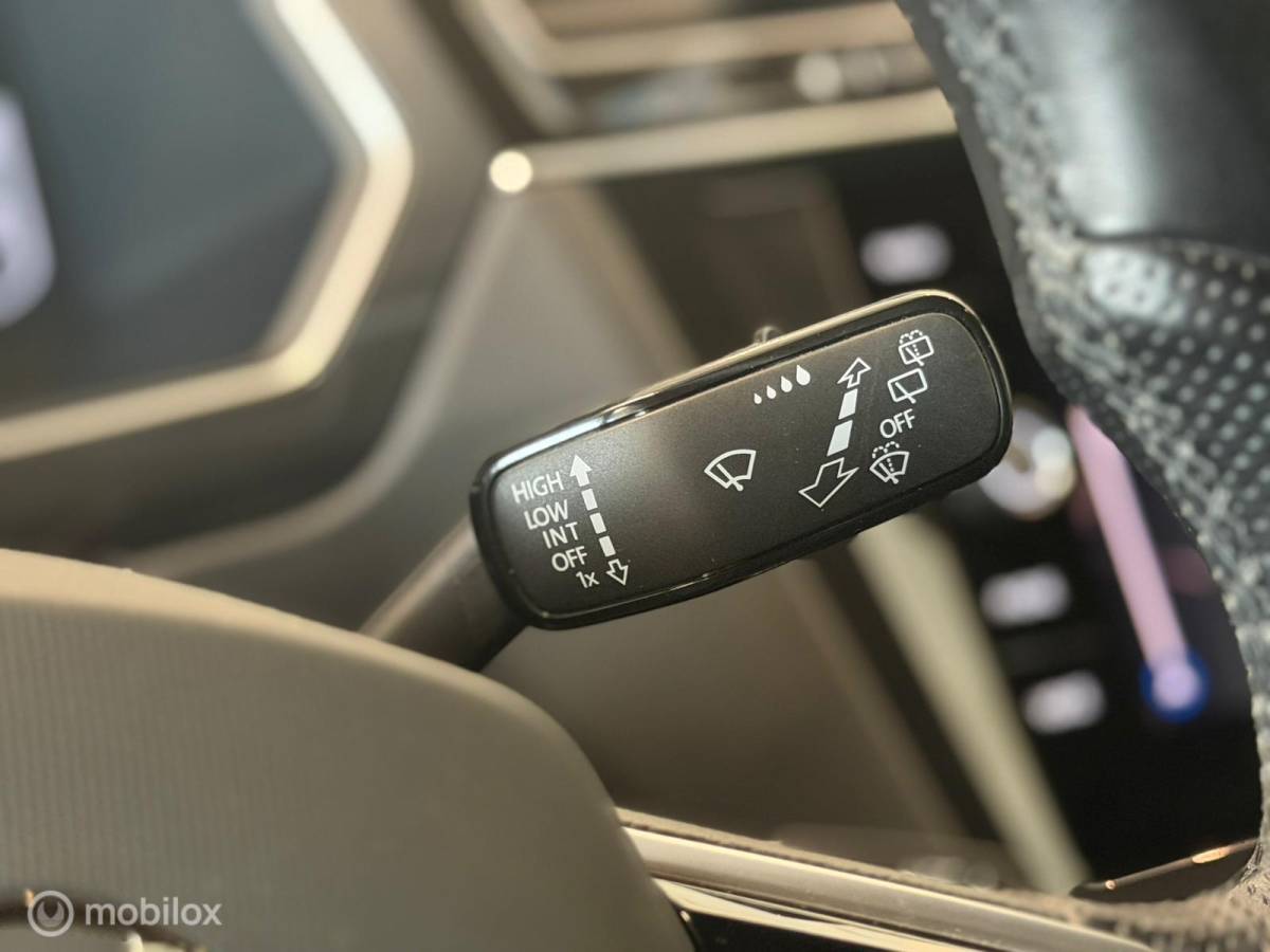 Volkswagen Tiguan Volkswagen Tiguan 1.4 TSI eHybrid R-Line Panorama/Keyless/Blindspot