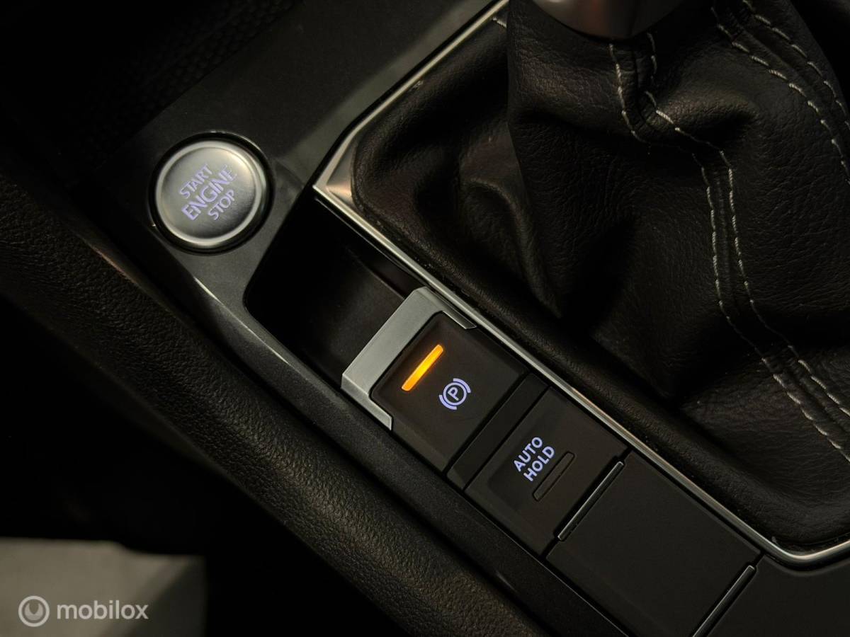 Volkswagen Tiguan Volkswagen Tiguan 1.4 TSI eHybrid R-Line Panorama/Keyless/Blindspot