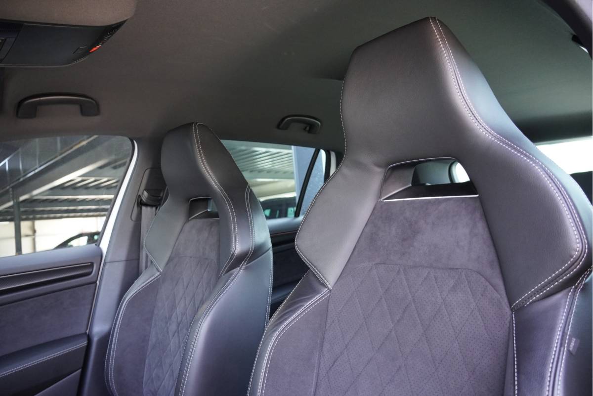 Škoda Kodiaq ŠKODA Kodiaq 1.5 TSI 150PK! Automaat Sportline Business BJ2020 Lmv 20″ | Led V+A | Pdc | Achteruitrijcamera | App-Connect | Navi | Virtual cockpit | Climate control | Cruise control | Elek. Be stoel+Mem | Sportstoelen/Sportstuur | Verwarmde voorstoelen | Zwarte hemel