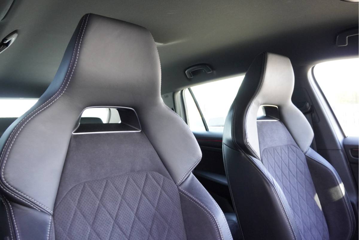Škoda Kodiaq ŠKODA Kodiaq 1.5 TSI 150PK! Automaat Sportline Business BJ2020 Lmv 20″ | Led V+A | Pdc | Achteruitrijcamera | App-Connect | Navi | Virtual cockpit | Climate control | Cruise control | Elek. Be stoel+Mem | Sportstoelen/Sportstuur | Verwarmde voorstoelen | Zwarte hemel