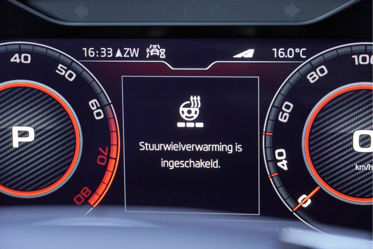 Škoda Kodiaq ŠKODA Kodiaq 1.5 TSI 150PK! Automaat Sportline Business BJ2020 Lmv 20″ | Led V+A | Pdc | Achteruitrijcamera | App-Connect | Navi | Virtual cockpit | Climate control | Cruise control | Elek. Be stoel+Mem | Sportstoelen/Sportstuur | Verwarmde voorstoelen | Zwarte hemel