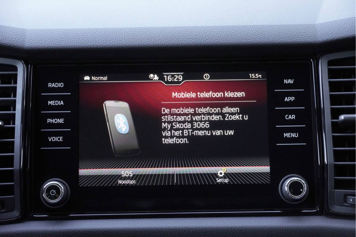 Škoda Kodiaq ŠKODA Kodiaq 1.5 TSI 150PK! Automaat Sportline Business BJ2020 Lmv 20″ | Led V+A | Pdc | Achteruitrijcamera | App-Connect | Navi | Virtual cockpit | Climate control | Cruise control | Elek. Be stoel+Mem | Sportstoelen/Sportstuur | Verwarmde voorstoelen | Zwarte hemel