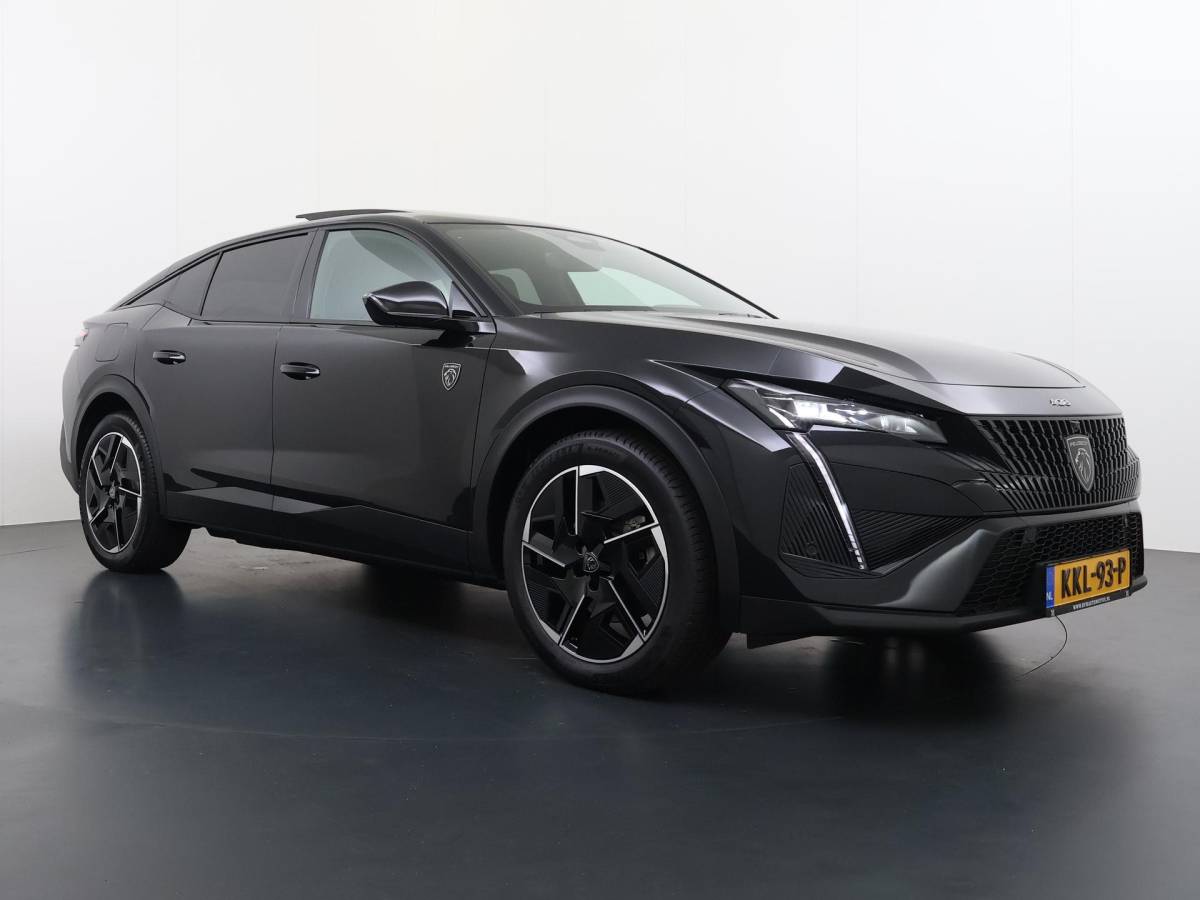 Peugeot 408 Peugeot e-408 GT 58 kWh NIEUWE AUTO 13KM!| FULL OPTION| PANO| FOCAL AUDIO| 360 CAMERA| ELEKTRISCHE ACHTERKLEP| ELEK. STOELEN| STOEL + STUURVERWARMING MET MASSAGE|
