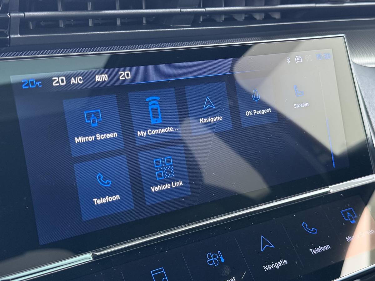 Peugeot 408 Peugeot e-408 GT 58 kWh NIEUWE AUTO 13KM!| FULL OPTION| PANO| FOCAL AUDIO| 360 CAMERA| ELEKTRISCHE ACHTERKLEP| ELEK. STOELEN| STOEL + STUURVERWARMING MET MASSAGE|