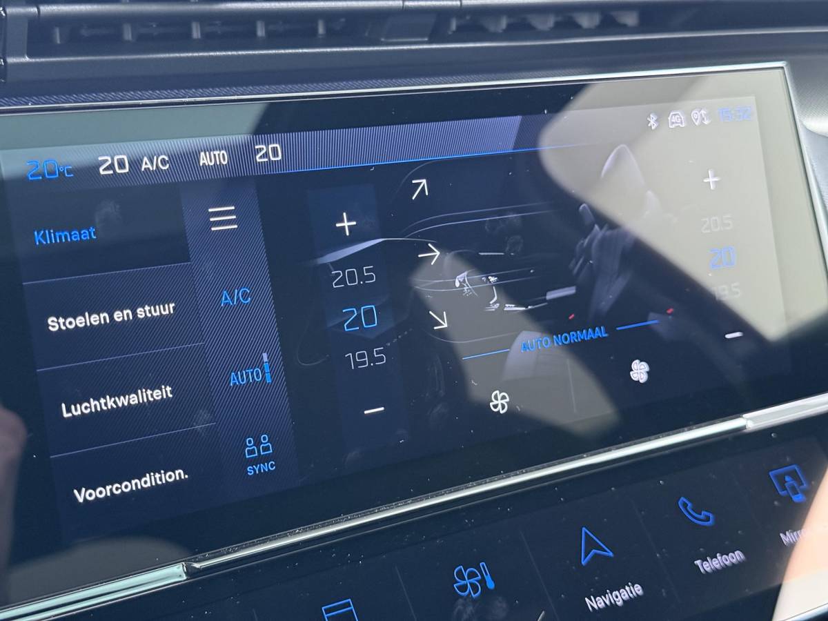 Peugeot 408 Peugeot e-408 GT 58 kWh NIEUWE AUTO 13KM!| FULL OPTION| PANO| FOCAL AUDIO| 360 CAMERA| ELEKTRISCHE ACHTERKLEP| ELEK. STOELEN| STOEL + STUURVERWARMING MET MASSAGE|