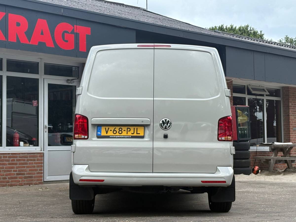 Volkswagen Transporter Volkswagen TRANSPORTER 2.0 TDI L2H1 150PK!|DSG Automaat|cruise control|airco|achteruitrijcamera|apple carplay|drie zitplaatsen