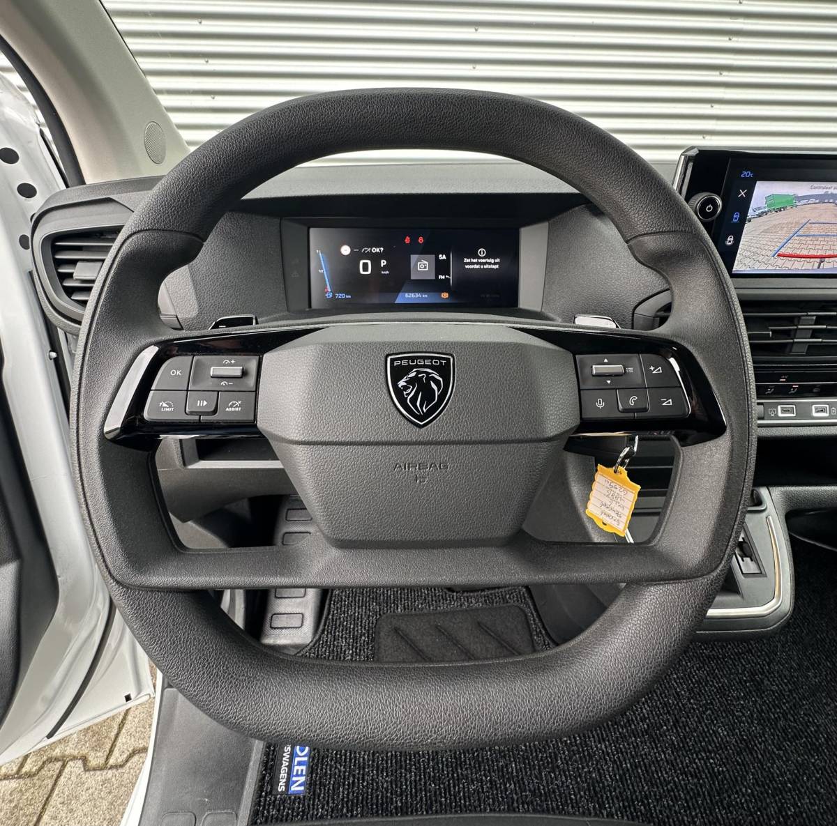 Peugeot Expert Peugeot Expert 2.0 BlueHDi 145 PK L2 Automaat Nieuw model Jumpy / vivaro