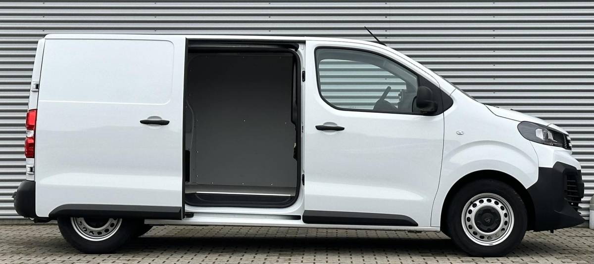 Peugeot Expert Peugeot Expert 2.0 BlueHDi 145 PK L2 Automaat Nieuw model Jumpy / vivaro