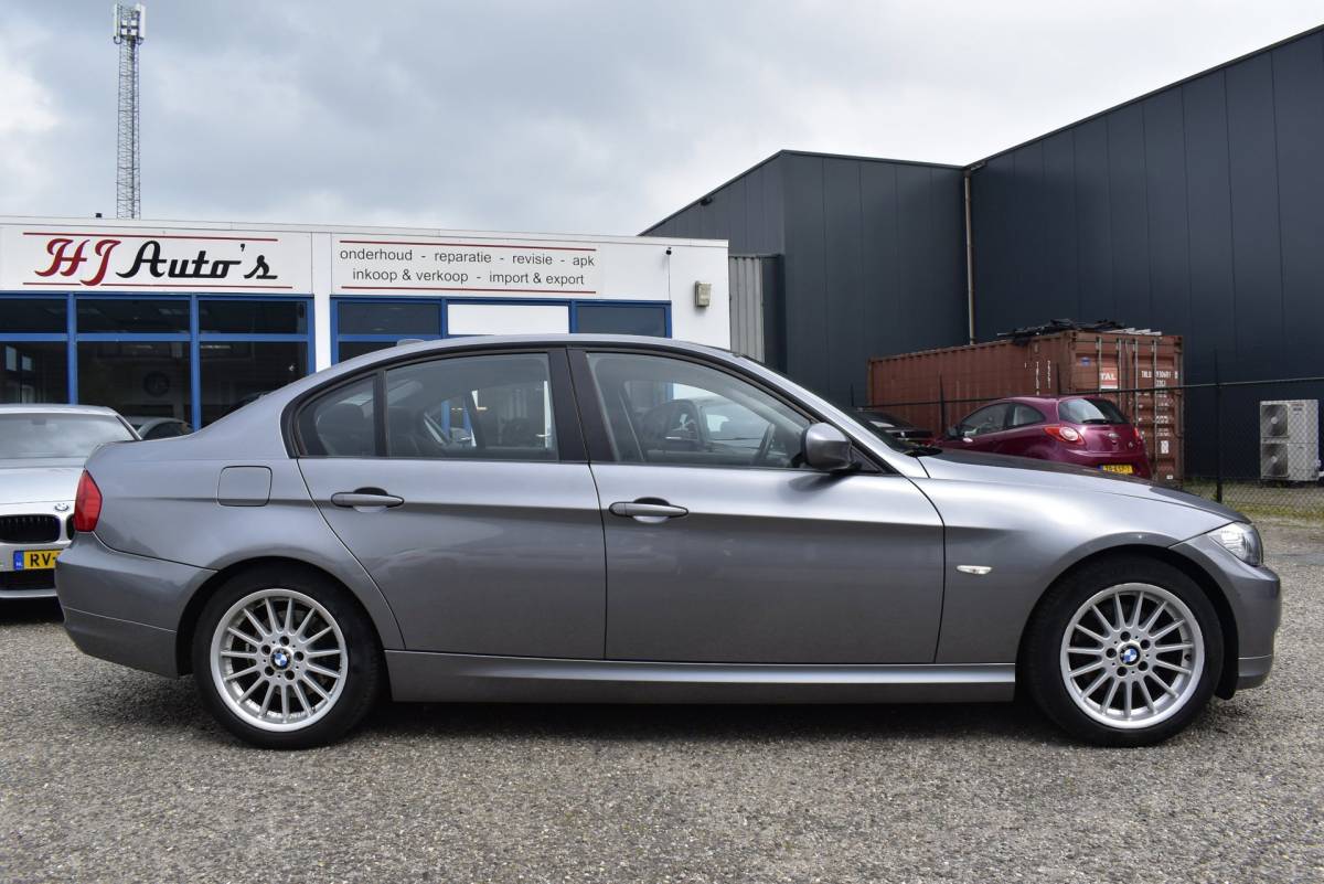 BMW 3 Serie BMW 3-serie 318i Business Line youngtimer