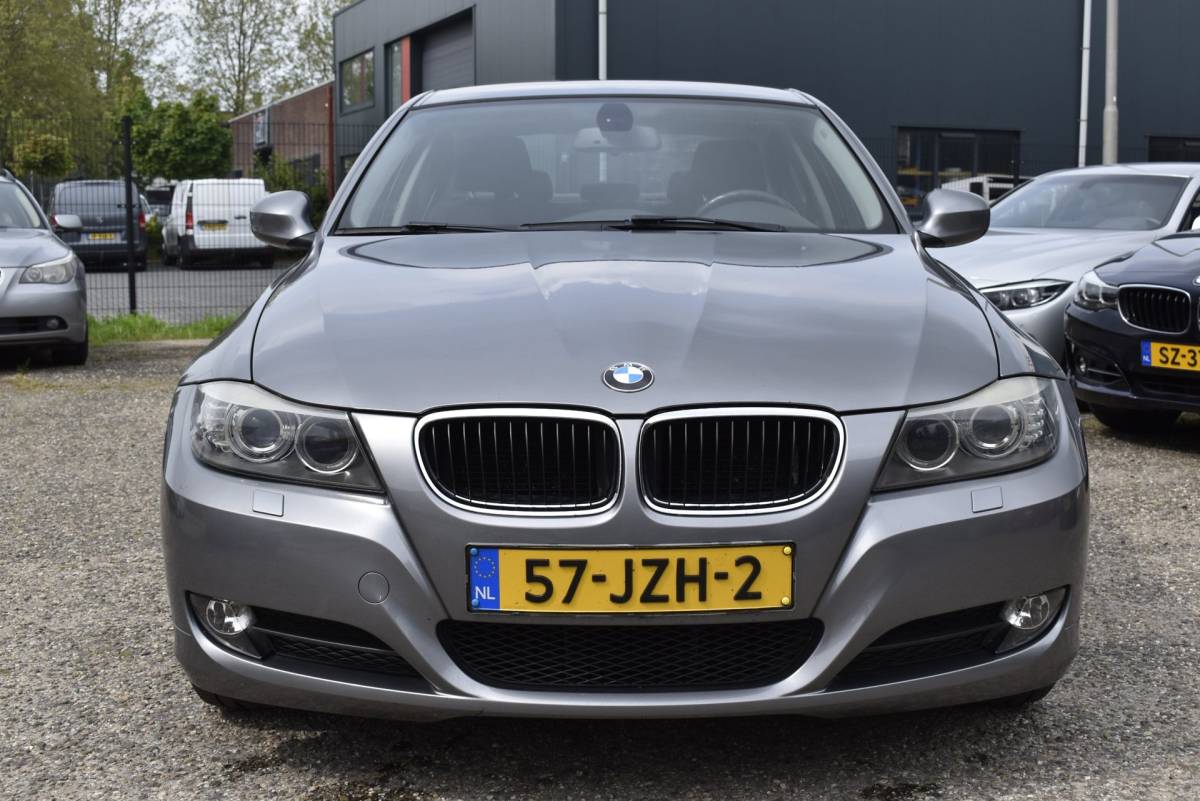 BMW 3 Serie BMW 3-serie 318i Business Line youngtimer
