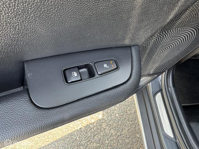 Kia XCeed Kia XCeed 1.6 GDi PHEV DynamicPlusLine Automaat  55 km volledig elect rijden / Hybride , 18 inch velgen , Electr. kofferklep , Lane assist , Dodehoek assistent  , lage km stand ,