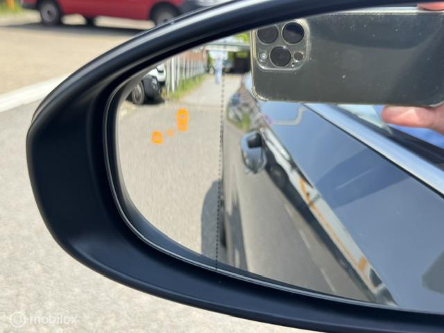 Kia XCeed Kia XCeed 1.6 GDi PHEV DynamicPlusLine Automaat  55 km volledig elect rijden / Hybride , 18 inch velgen , Electr. kofferklep , Lane assist , Dodehoek assistent  , lage km stand ,