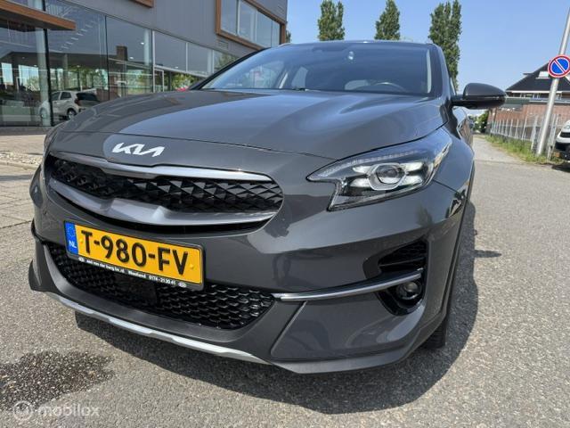 Kia XCeed Kia XCeed 1.6 GDi PHEV DynamicPlusLine Automaat  55 km volledig elect rijden / Hybride , 18 inch velgen , Electr. kofferklep , Lane assist , Dodehoek assistent  , lage km stand ,