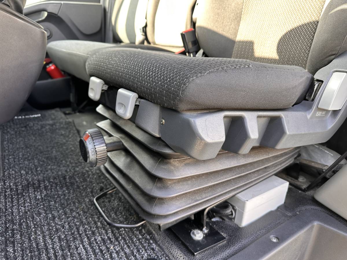 Renault Master Renault Master T35 2.3 dCi 180 L2H2 Energy ( 3-Pers ) *REFRIGERATED | DOUBLE-SLIDINGDOORS | CAMERA | AIRCO | BLINDSPOT | CRUISE | PDC | TOWBAR*