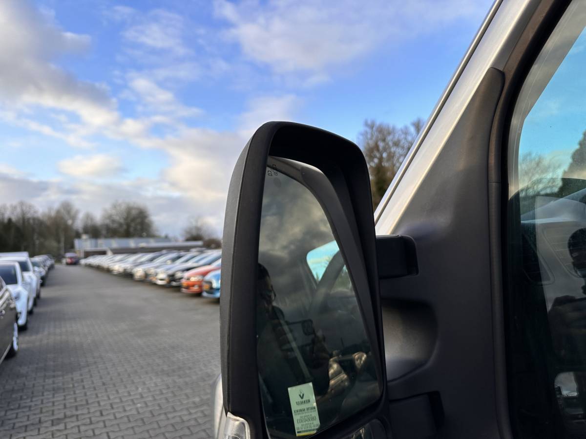 Renault Master Renault Master T35 2.3 dCi 180 L2H2 Energy ( 3-Pers ) *REFRIGERATED | DOUBLE-SLIDINGDOORS | CAMERA | AIRCO | BLINDSPOT | CRUISE | PDC | TOWBAR*