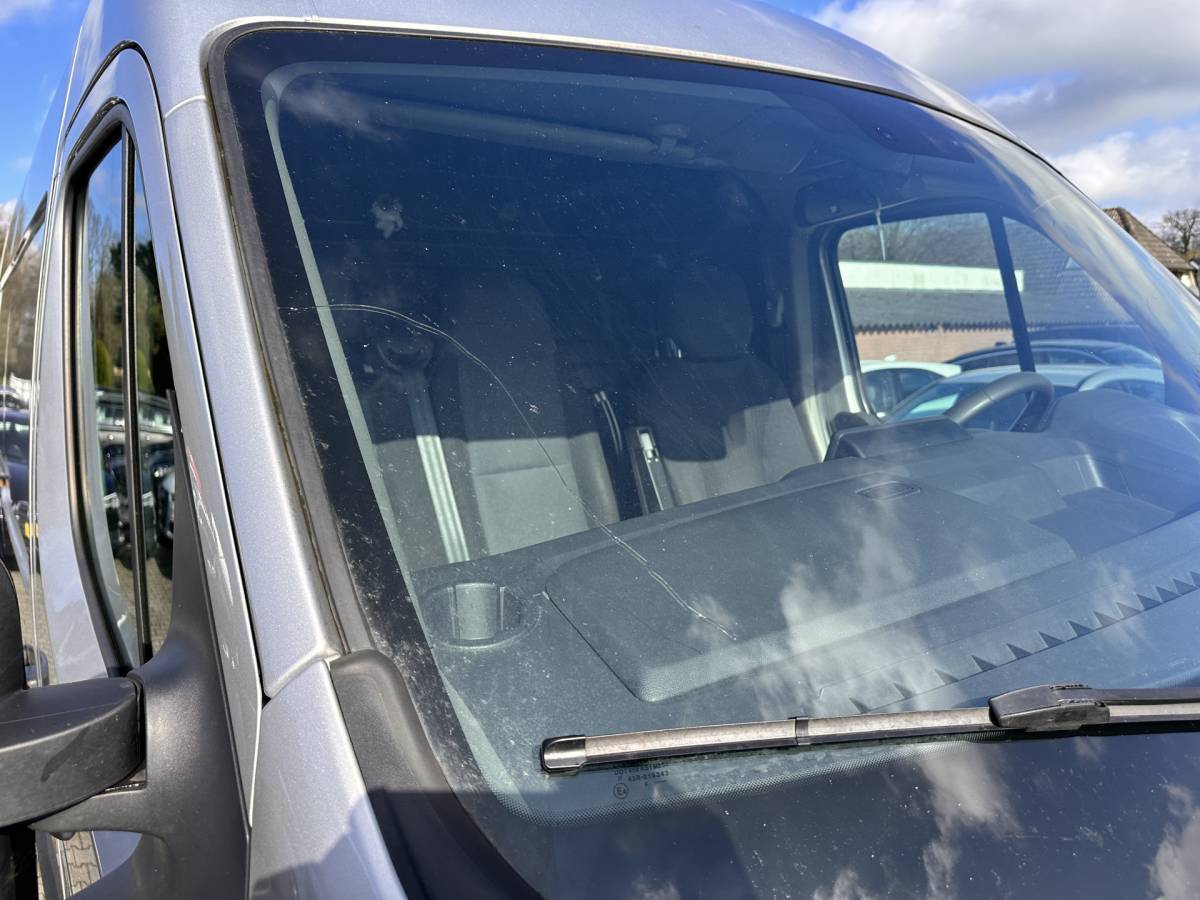 Renault Master Renault Master T35 2.3 dCi 180 L2H2 Energy ( 3-Pers ) *REFRIGERATED | DOUBLE-SLIDINGDOORS | CAMERA | AIRCO | BLINDSPOT | CRUISE | PDC | TOWBAR*