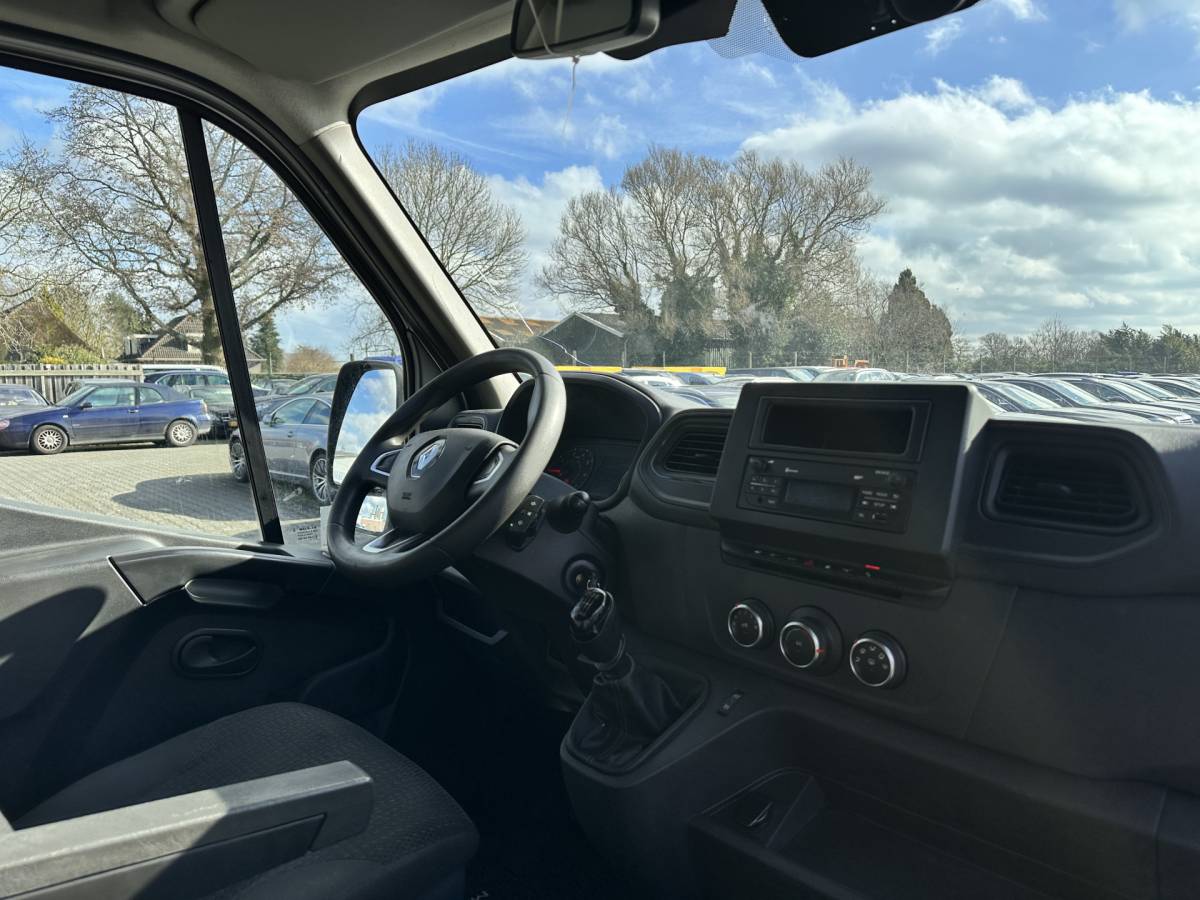 Renault Master Renault Master T35 2.3 dCi 180 L2H2 Energy ( 3-Pers ) *REFRIGERATED | DOUBLE-SLIDINGDOORS | CAMERA | AIRCO | BLINDSPOT | CRUISE | PDC | TOWBAR*