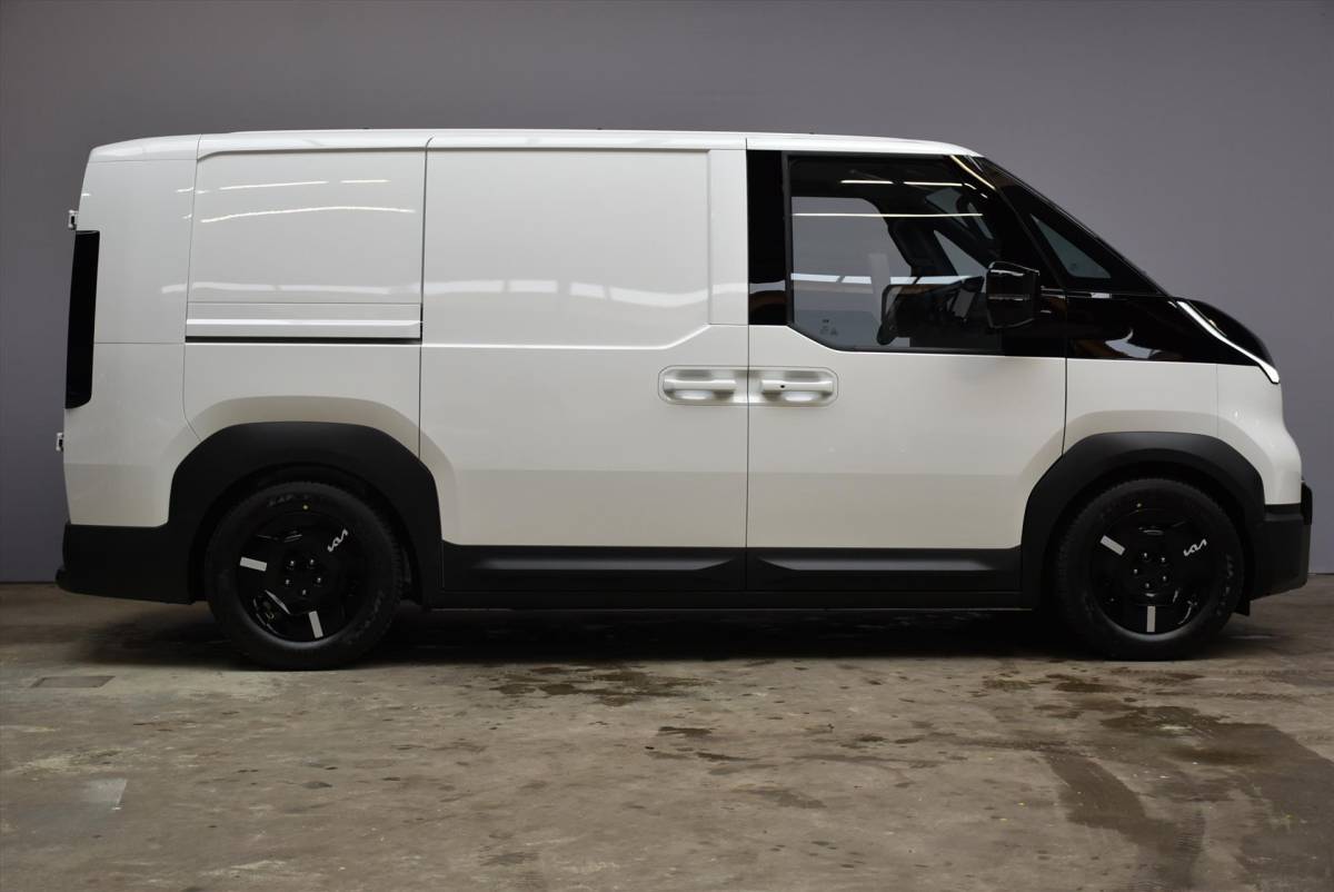 Kia PV5 Kia Pv5 Cargo 43.3 kWh 150pk L2H1 Essential