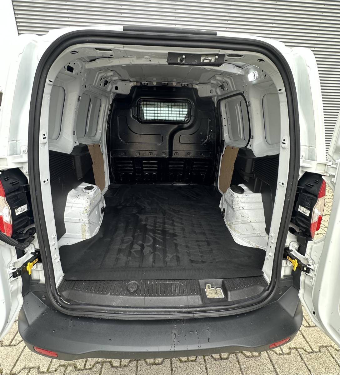 Ford Transit Courier Ford Transit Courier 1.0 Trend Benzine