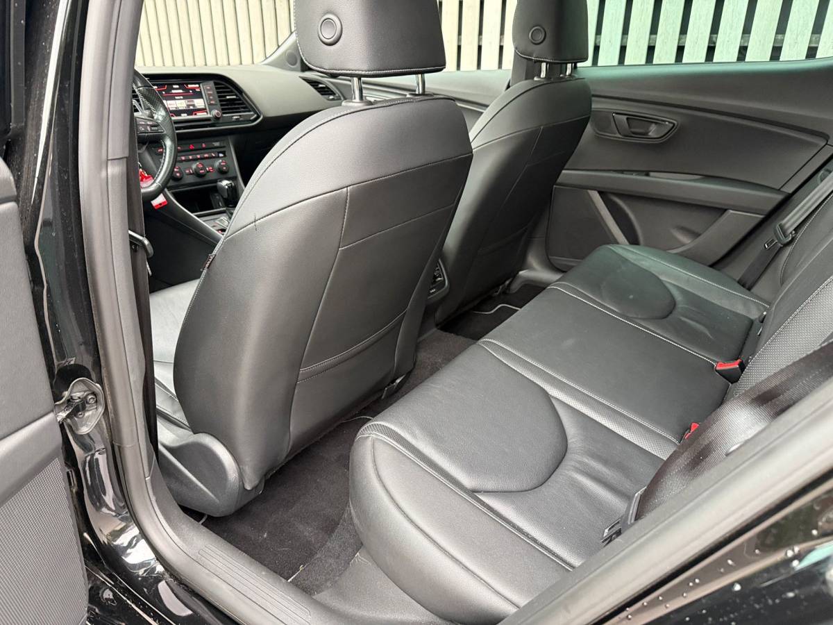 SEAT Leon Seat Leon 2.0 TSI Cupra 380PK /Leer /Pano /Zeer netjes!