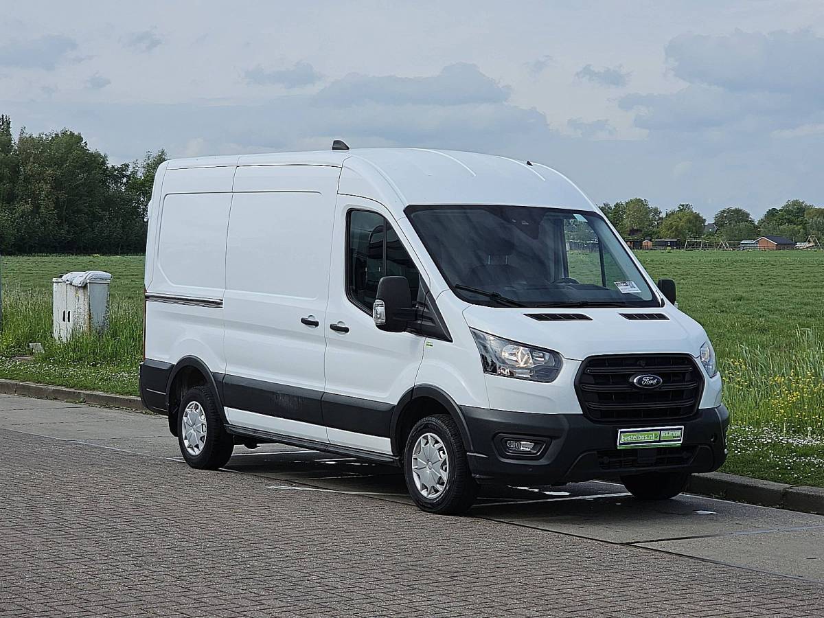 Ford Transit FORD TRANSIT 2.0 l2h2 euro6 trekhaak!