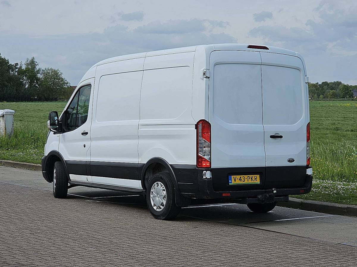 Ford Transit FORD TRANSIT 2.0 l2h2 euro6 trekhaak!