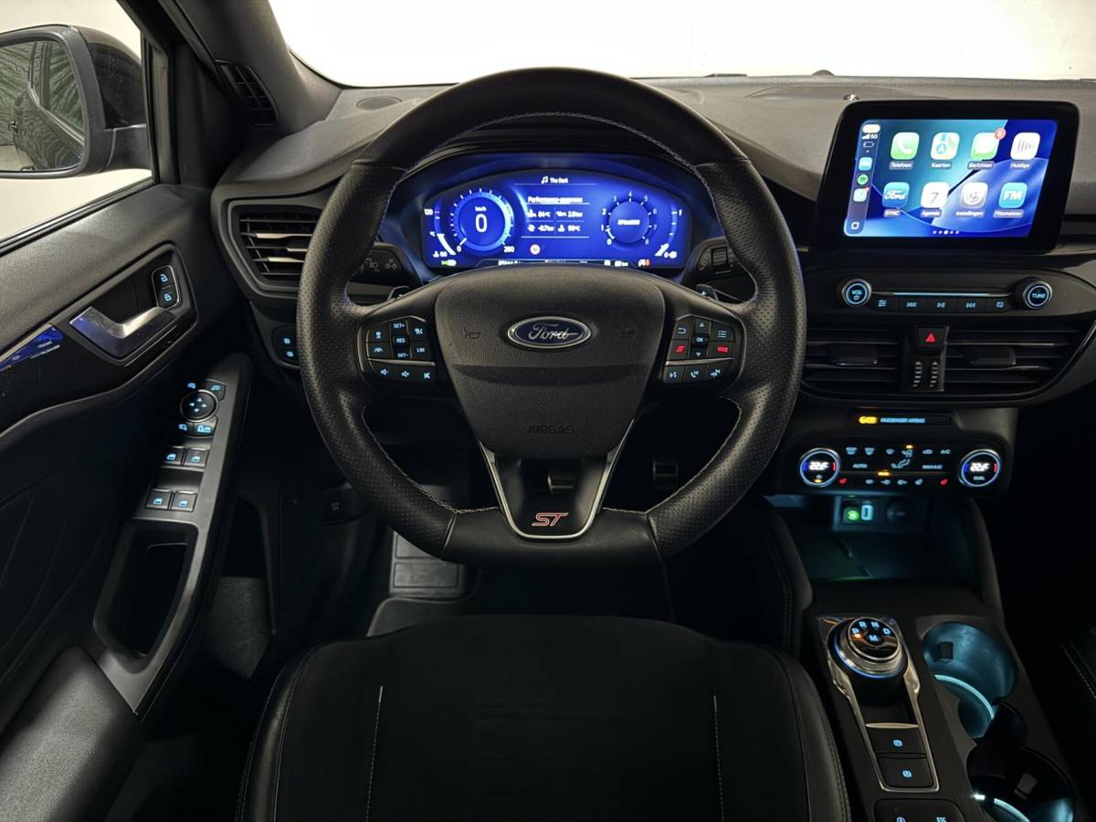 Ford Focus Ford Focus 2.3 EcoBoost ST-3 Pano Camera Recaro Navi Stoelv