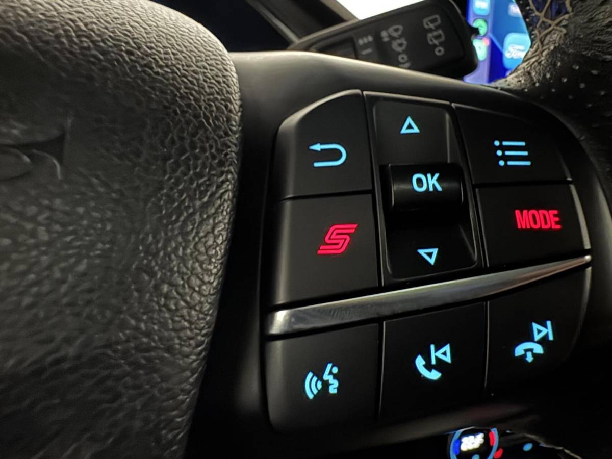Ford Focus Ford Focus 2.3 EcoBoost ST-3 Pano Camera Recaro Navi Stoelv