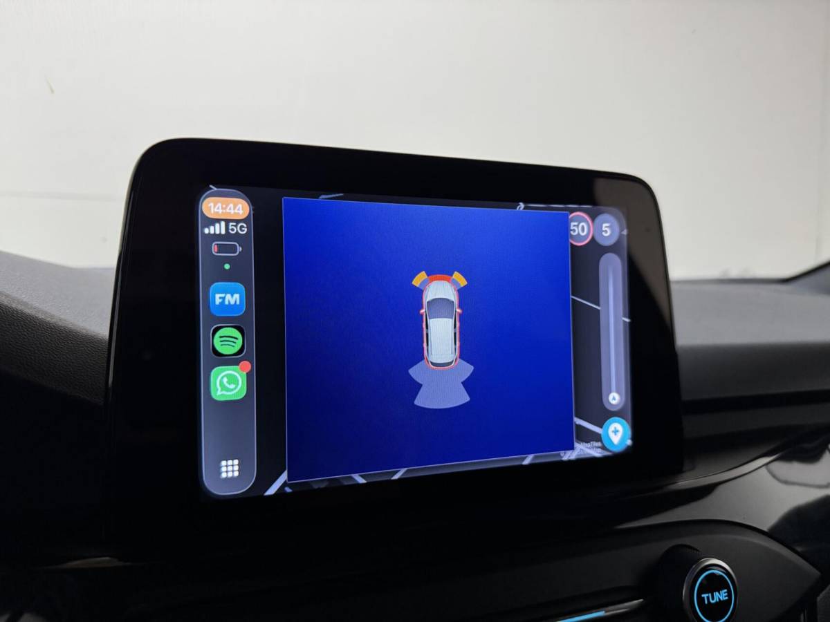 Ford Focus Ford Focus 2.3 EcoBoost ST-3 Pano Camera Recaro Navi Stoelv