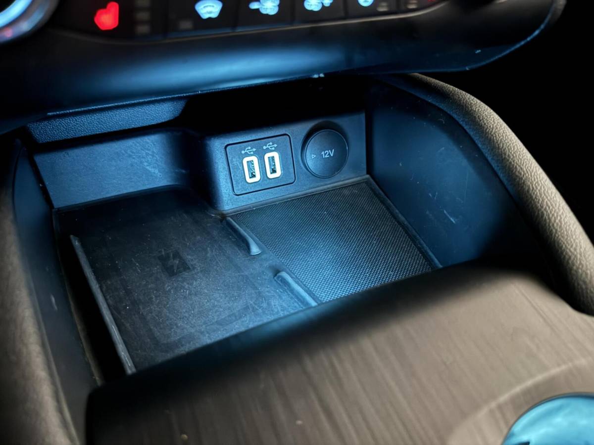 Ford Focus Ford Focus 2.3 EcoBoost ST-3 Pano Camera Recaro Navi Stoelv