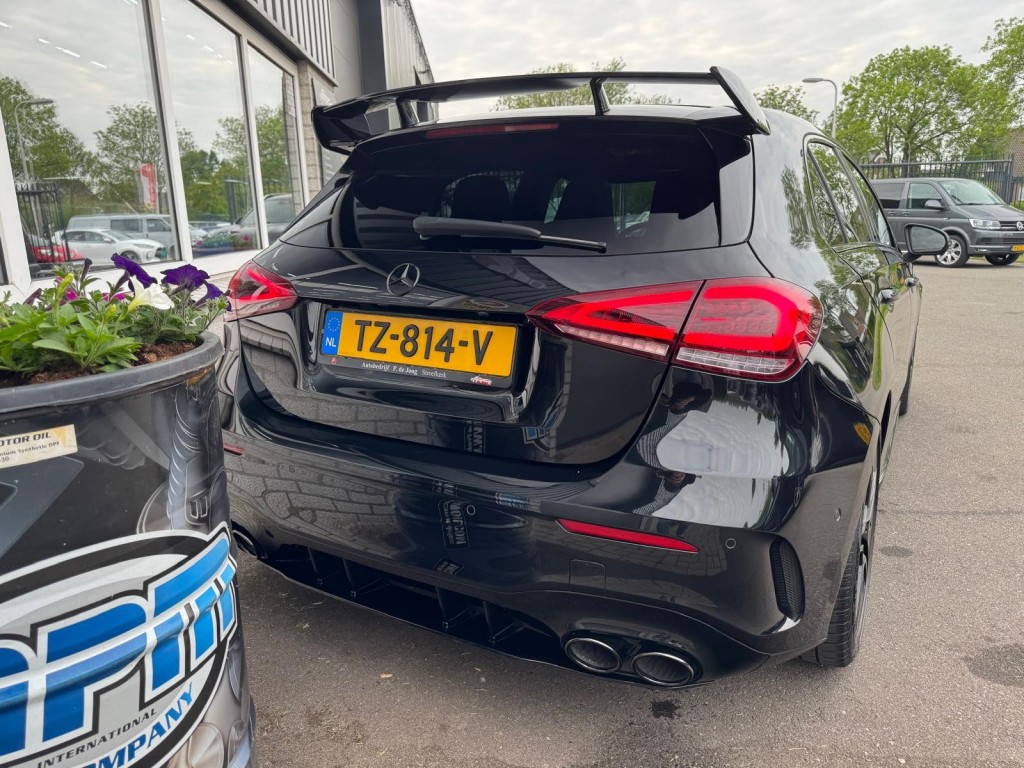 Mercedes-Benz A-Klasse Mercedes-benz A-klasse 200 AMG Aeropakket Panorama Alcantara Camera ACC origineel Nederlands!