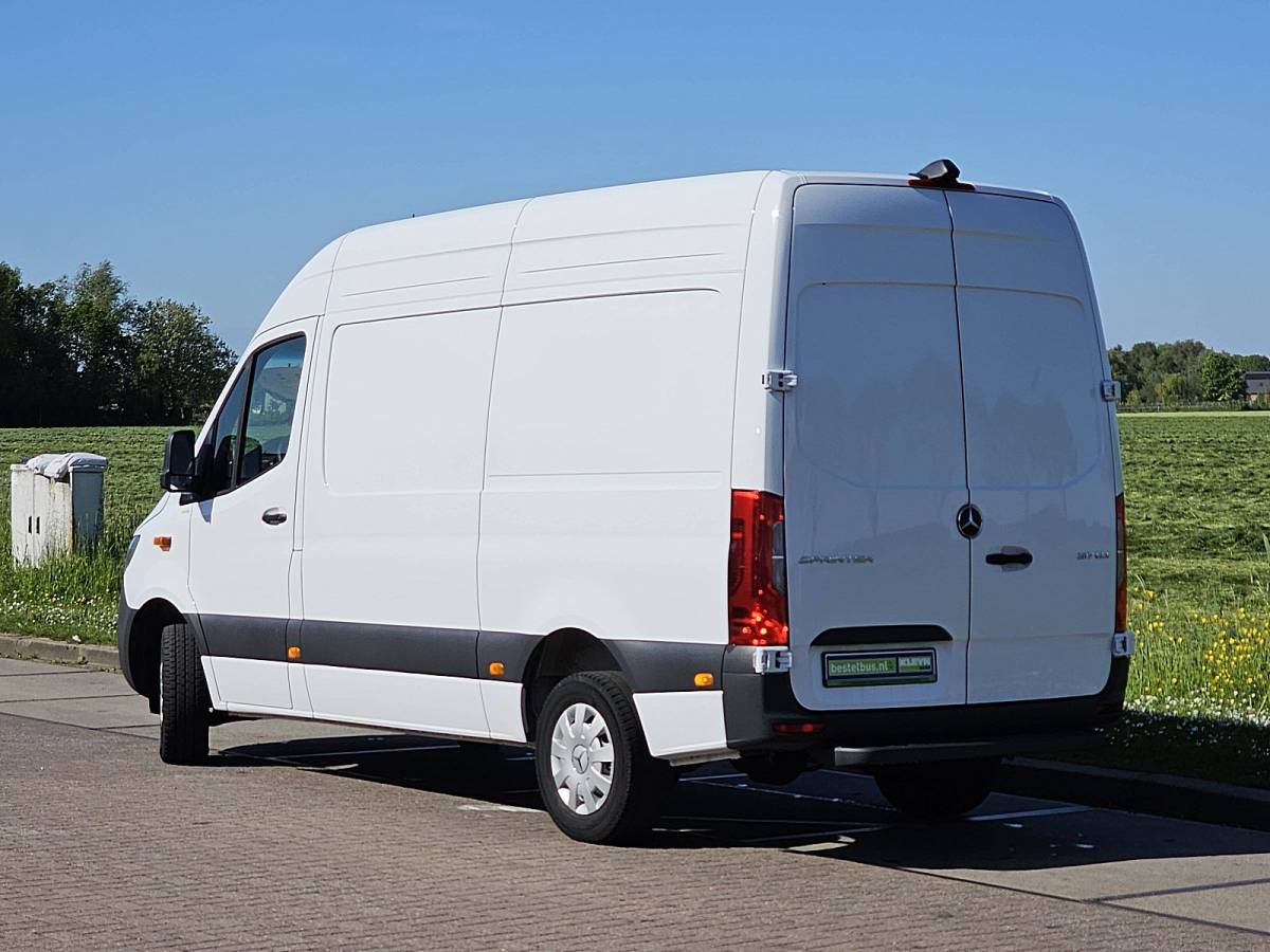 Mercedes-Benz Sprinter MERCEDES-BENZ SPRINTER 317 l2h2 mbux rwd euro6!