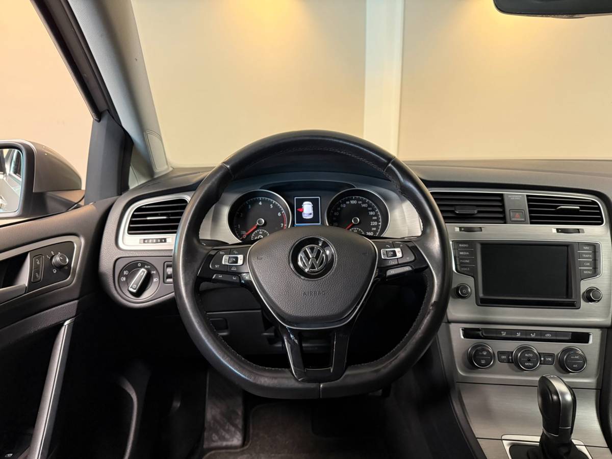Volkswagen Golf Volkswagen Golf 1.0 TSI Connected Series *Automaat* Carplay|Camera|Navi|Cruise|DAB|PDC|NAP