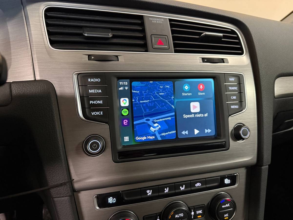 Volkswagen Golf Volkswagen Golf 1.0 TSI Connected Series *Automaat* Carplay|Camera|Navi|Cruise|DAB|PDC|NAP