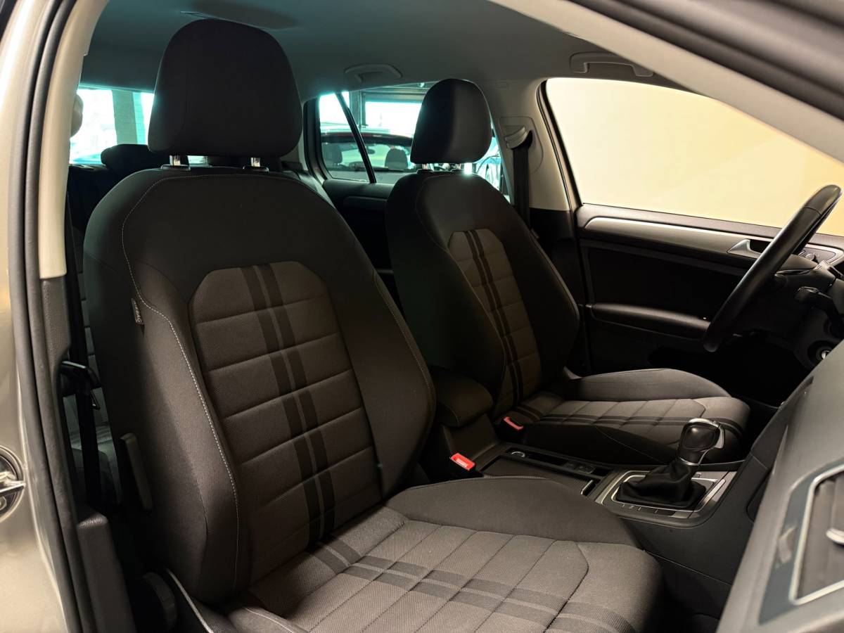 Volkswagen Golf Volkswagen Golf 1.0 TSI Connected Series *Automaat* Carplay|Camera|Navi|Cruise|DAB|PDC|NAP