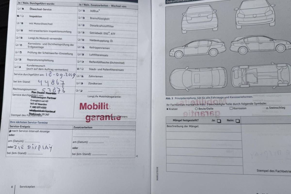 Volkswagen Touran Volkswagen Touran 1.8 TSI Highline Business R-Line 7p | Trekhaak | Panoramadak | 180 PK | Dealer Ond. | CarPlay | Stoelverwarming
