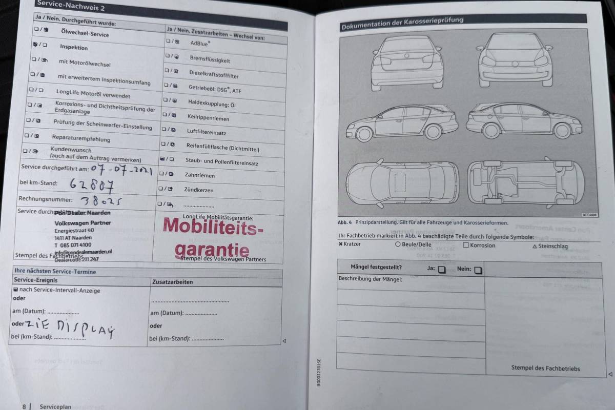 Volkswagen Touran Volkswagen Touran 1.8 TSI Highline Business R-Line 7p | Trekhaak | Panoramadak | 180 PK | Dealer Ond. | CarPlay | Stoelverwarming