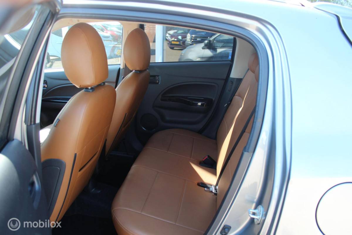 Mitsubishi Space Star Mitsubishi Space Star 1.2 Instyle Leder/Airco/Cruise/Carplay