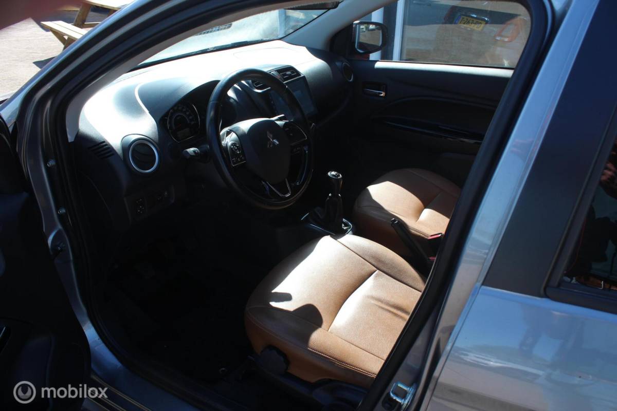 Mitsubishi Space Star Mitsubishi Space Star 1.2 Instyle Leder/Airco/Cruise/Carplay