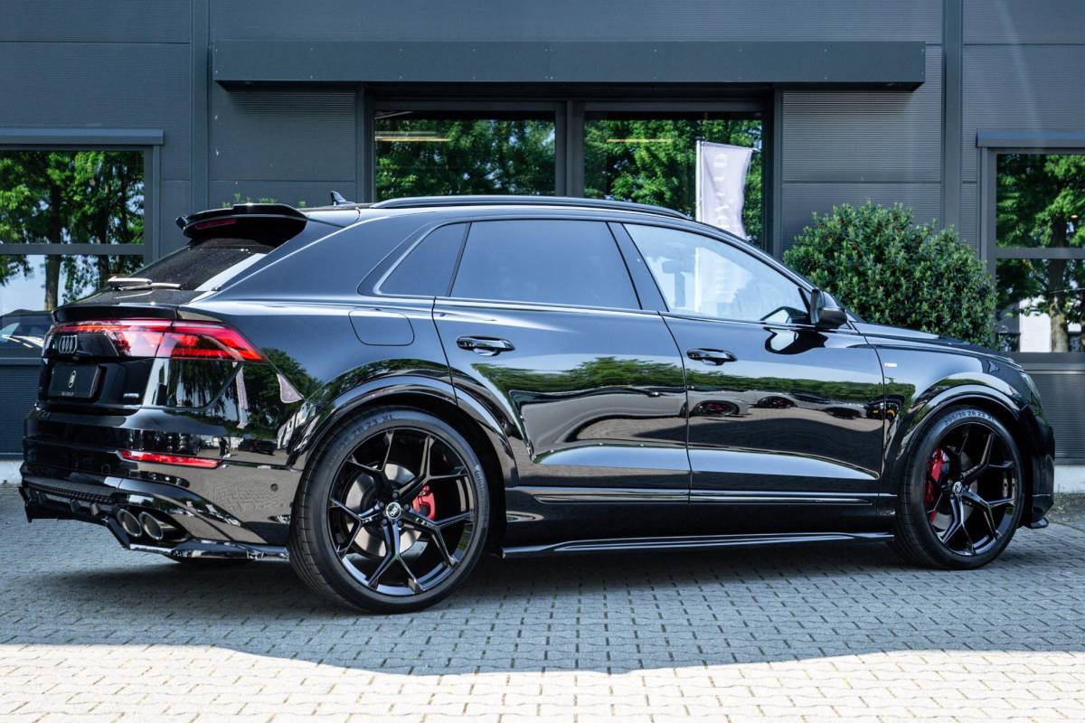 Audi Q8 Audi Q8 60 TFSI e Competition 490pk, Carbon, Full-options 2025