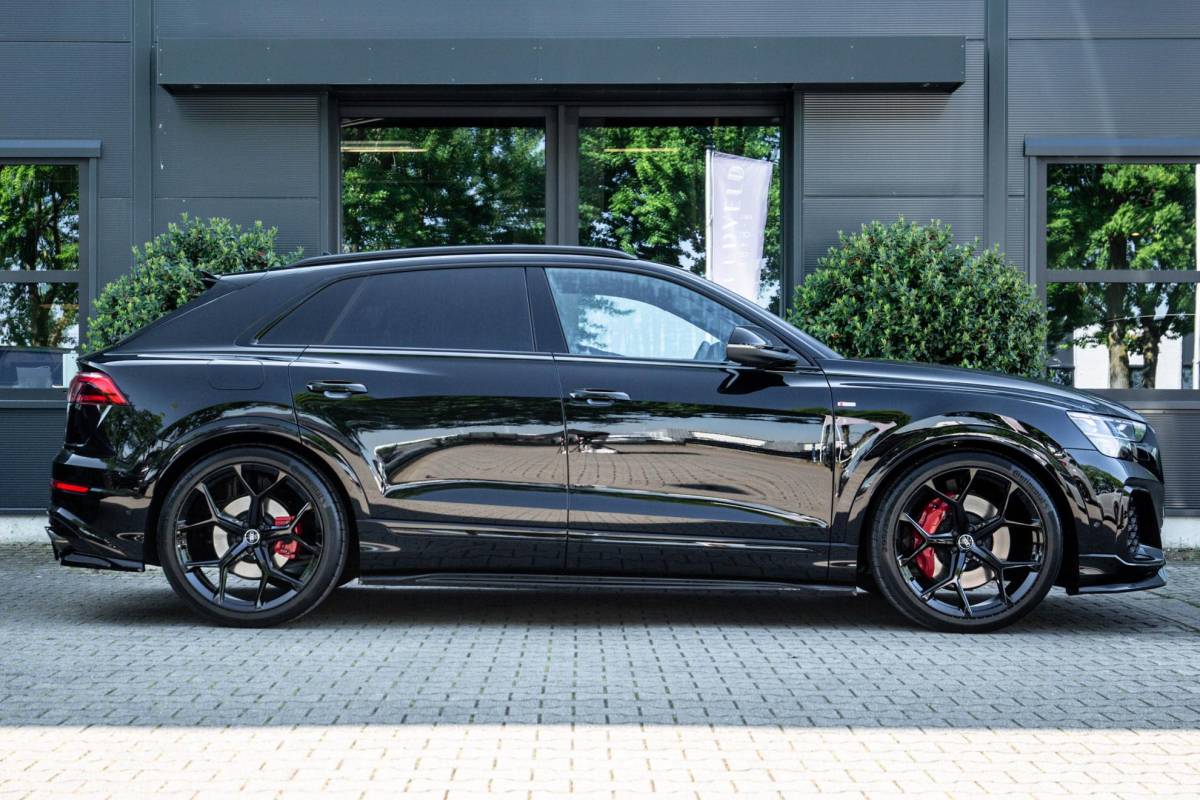 Audi Q8 Audi Q8 60 TFSI e Competition 490pk, Carbon, Full-options 2025