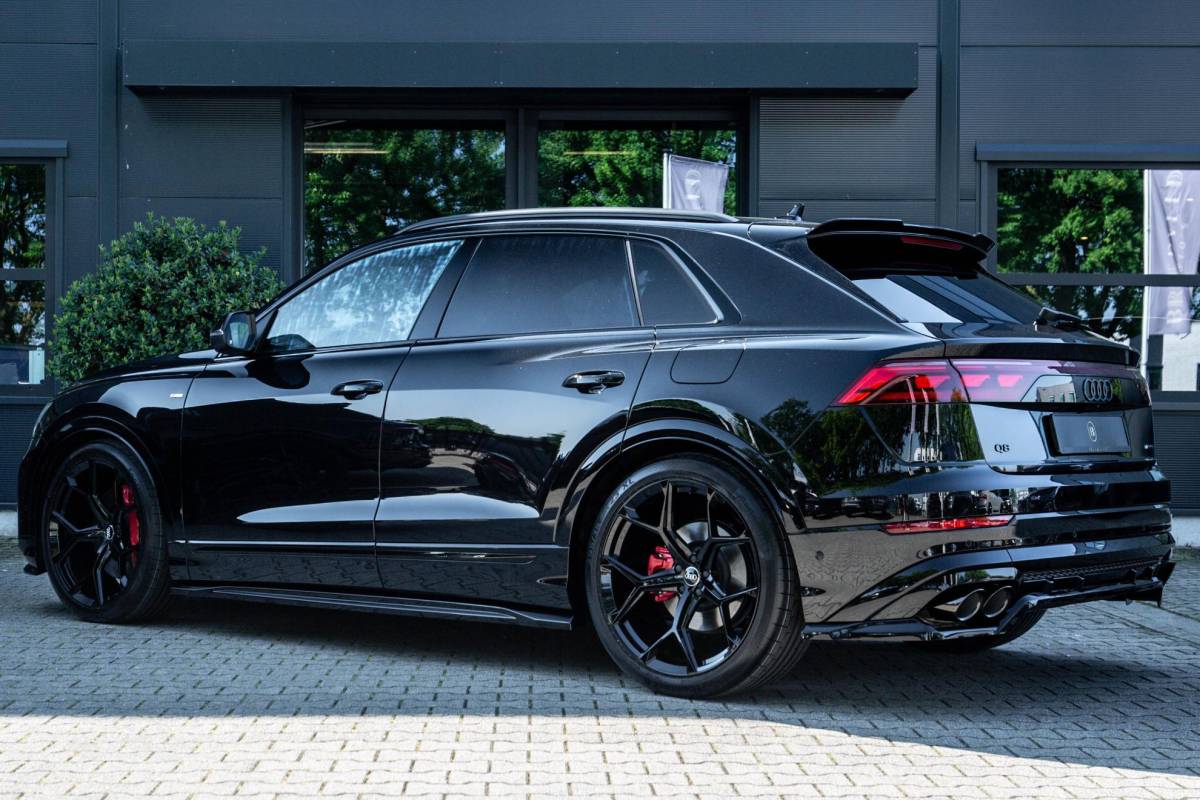 Audi Q8 Audi Q8 60 TFSI e Competition 490pk, Carbon, Full-options 2025