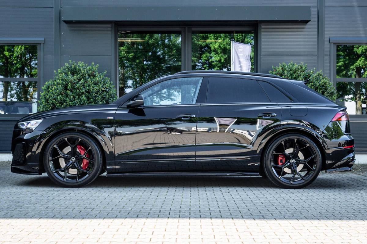 Audi Q8 Audi Q8 60 TFSI e Competition 490pk, Carbon, Full-options 2025
