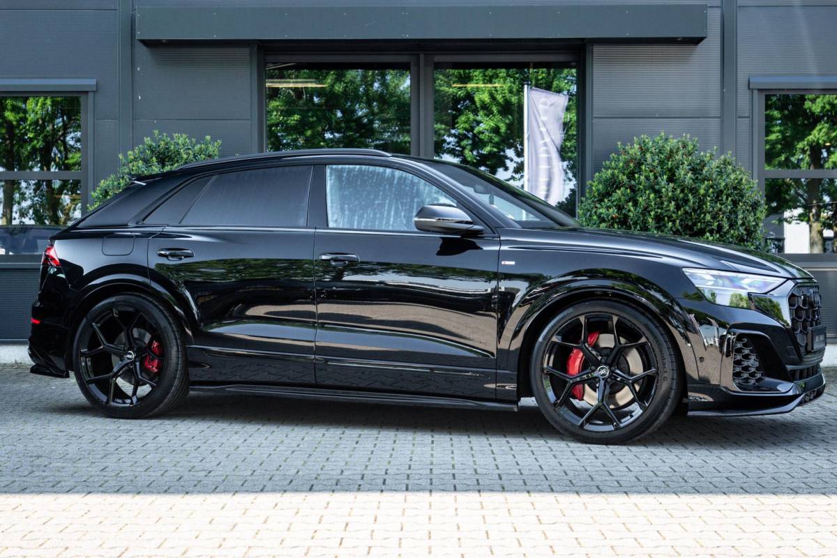 Audi Q8 Audi Q8 60 TFSI e Competition 490pk, Carbon, Full-options 2025