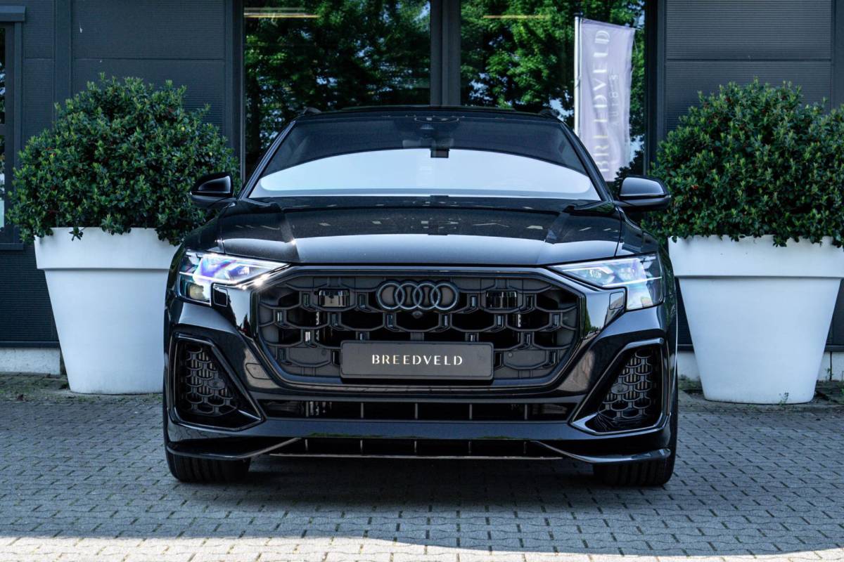 Audi Q8 Audi Q8 60 TFSI e Competition 490pk, Carbon, Full-options 2025