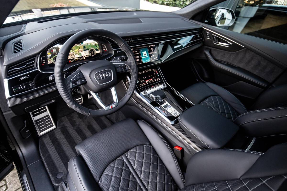 Audi Q8 Audi Q8 60 TFSI e Competition 490pk, Carbon, Full-options 2025