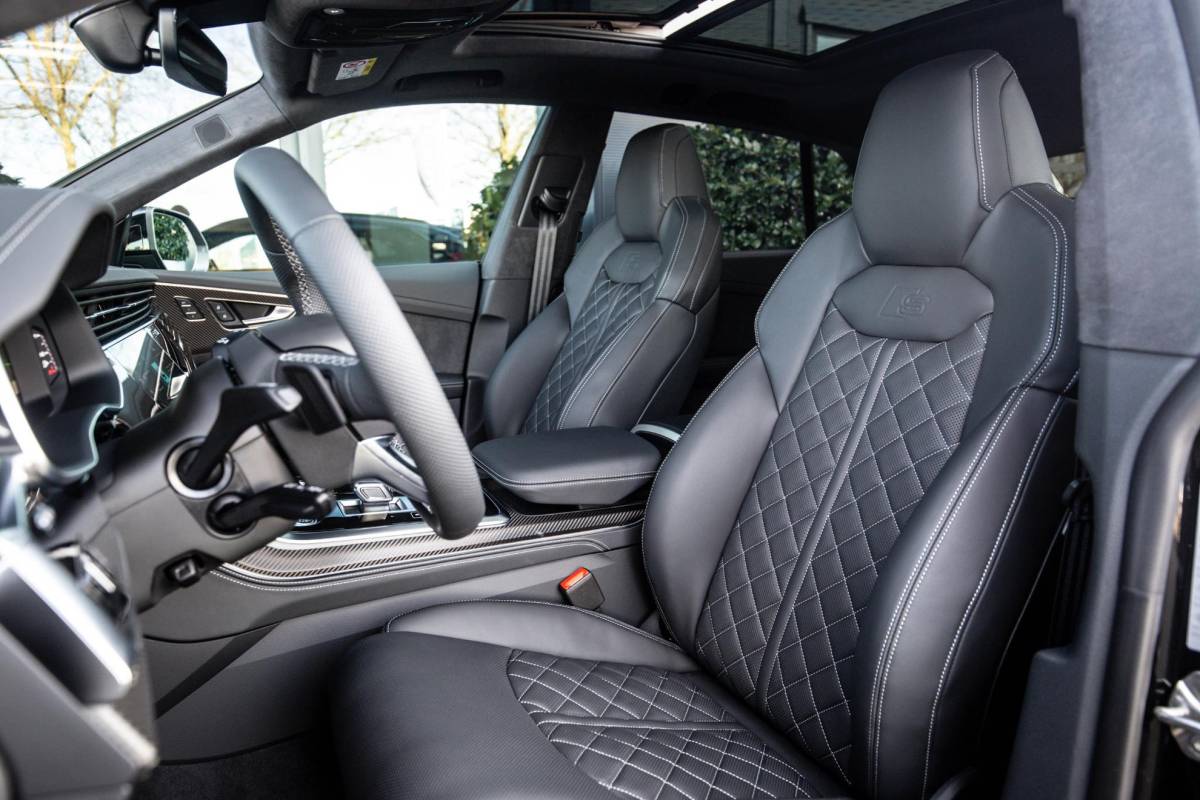 Audi Q8 Audi Q8 60 TFSI e Competition 490pk, Carbon, Full-options 2025