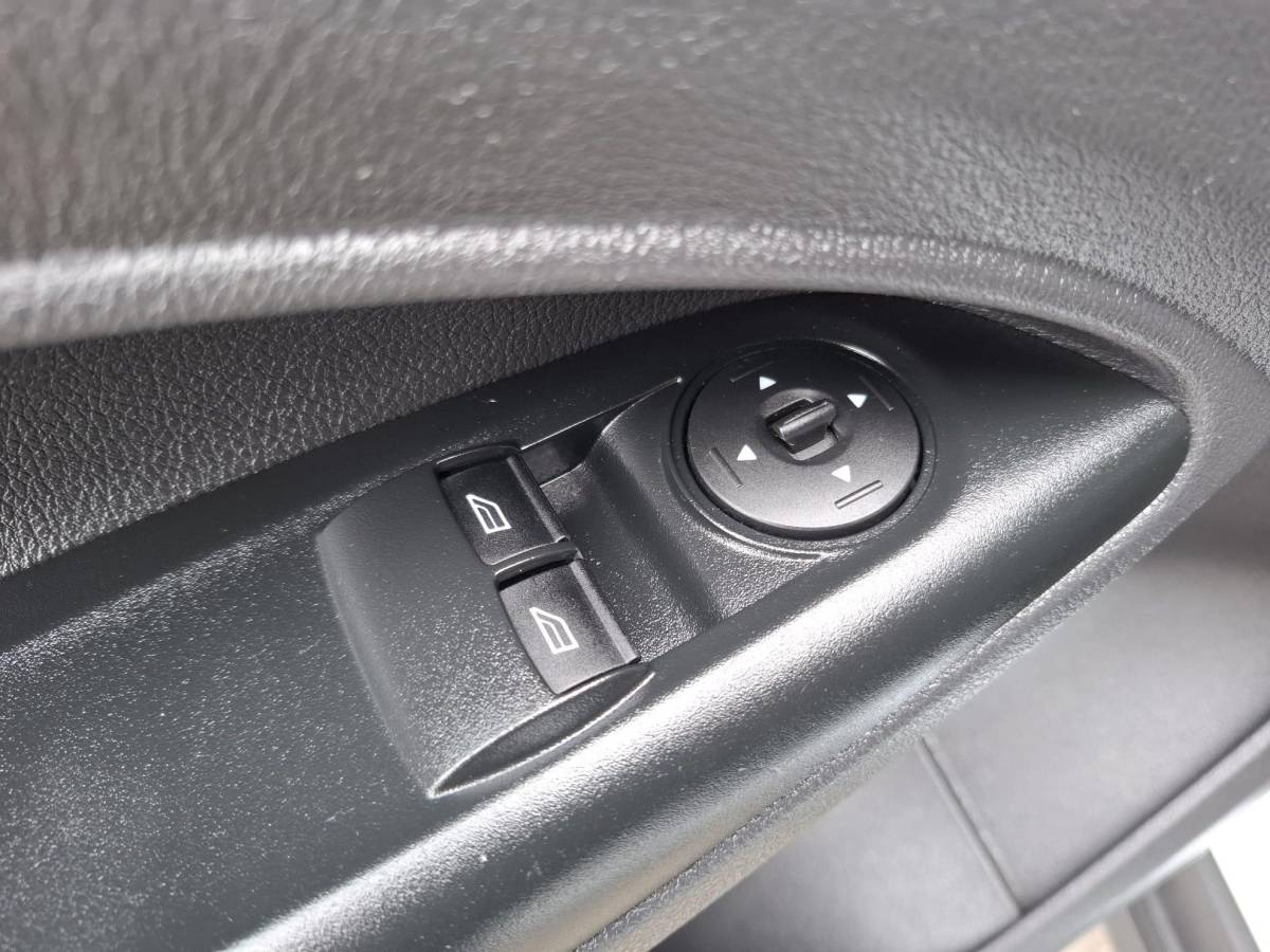 Ford Transit Connect Ford Transit Connect 1.5 TDCi 75kW (T210) LWB Ambiente AIRCO / CRUISE CONTROLE / EURO 6 / PERFECT ONDERDHOUDEN