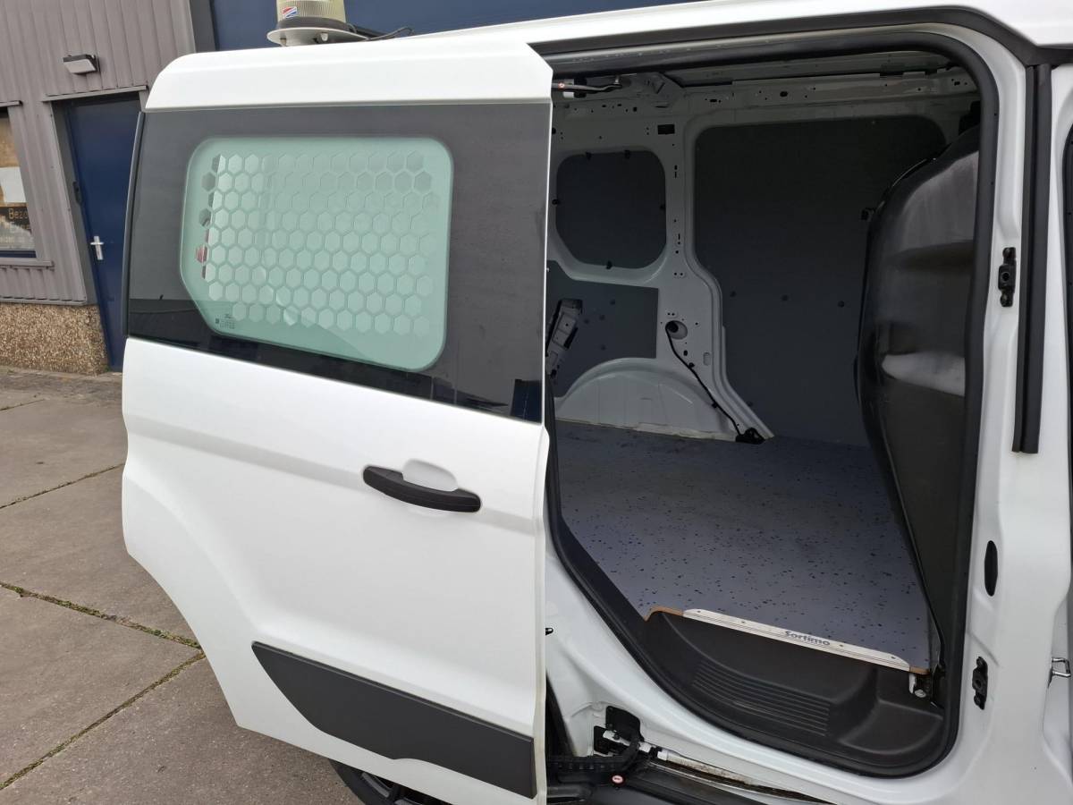 Ford Transit Connect Ford Transit Connect 1.5 TDCi 75kW (T210) LWB Ambiente AIRCO / CRUISE CONTROLE / EURO 6 / PERFECT ONDERDHOUDEN